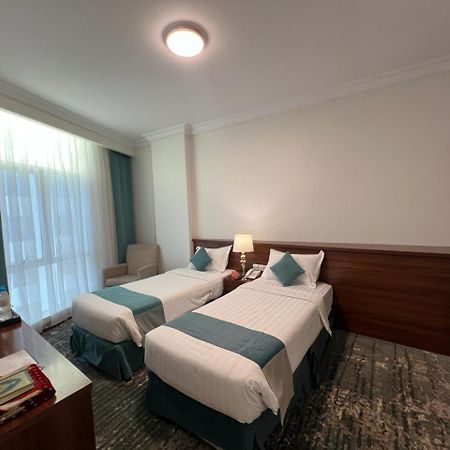 Zaha Al Madina Hotel Medina Bagian luar foto