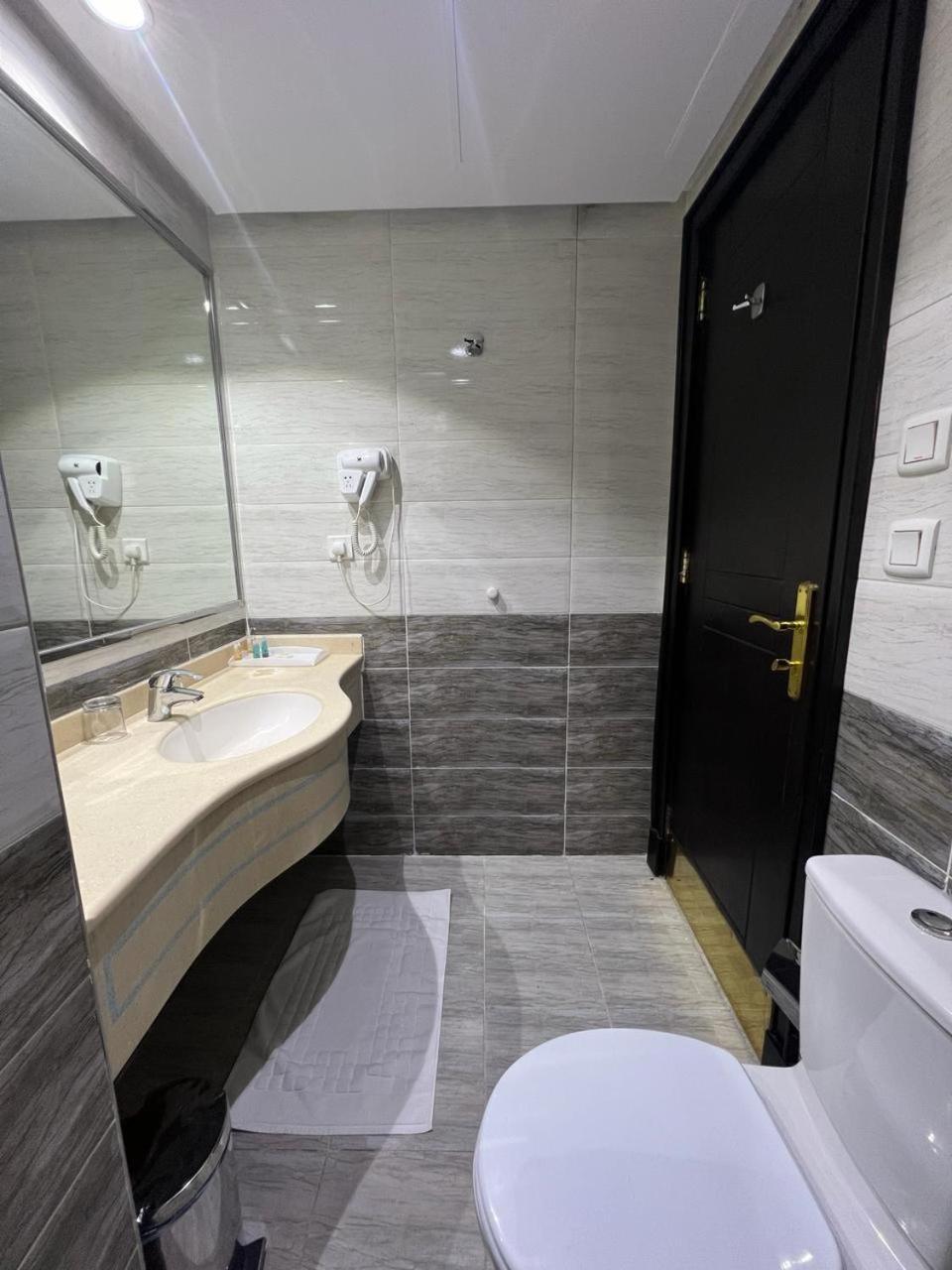 Zaha Al Madina Hotel Medina Bagian luar foto